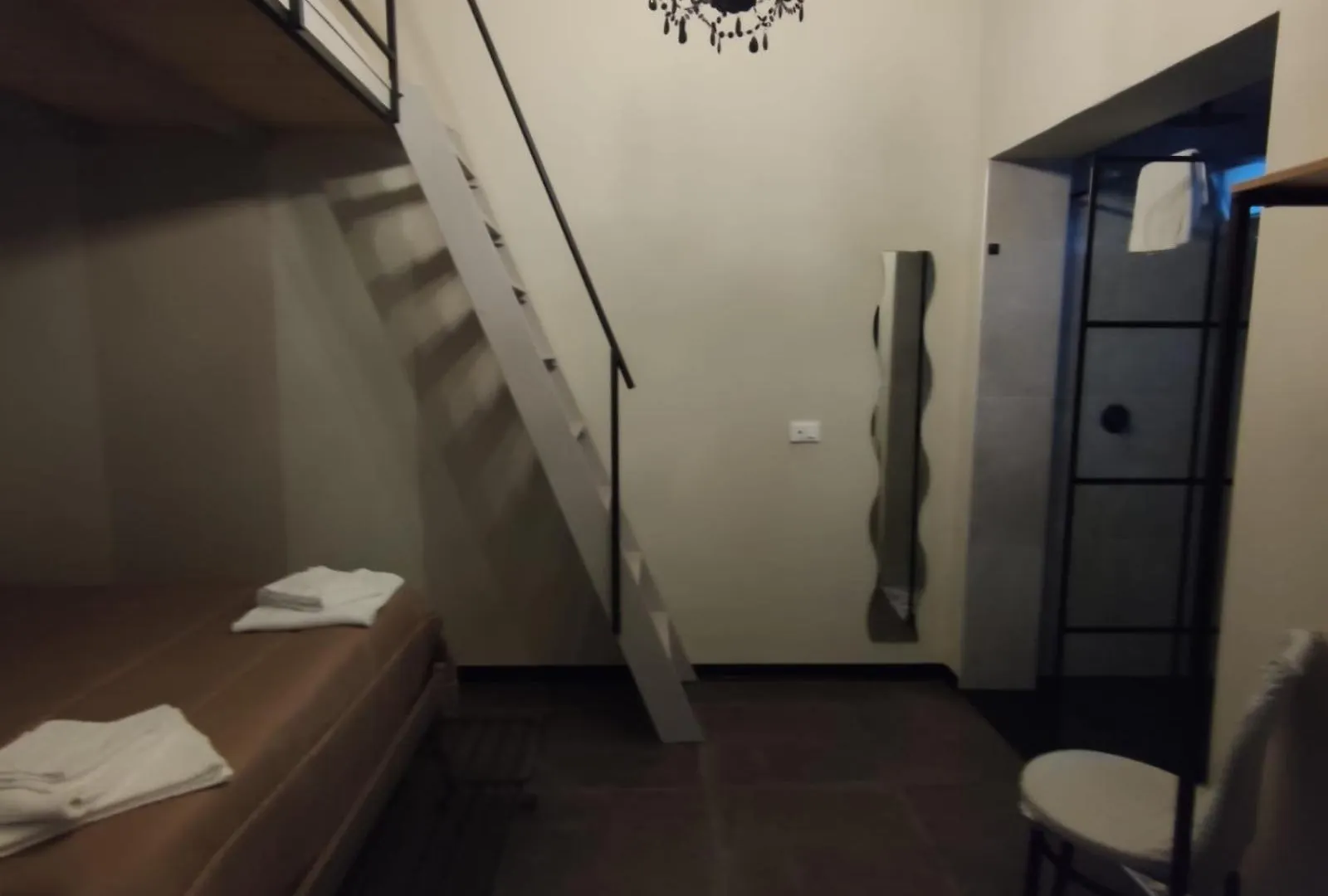 Montevergine Domus Catania 0*,